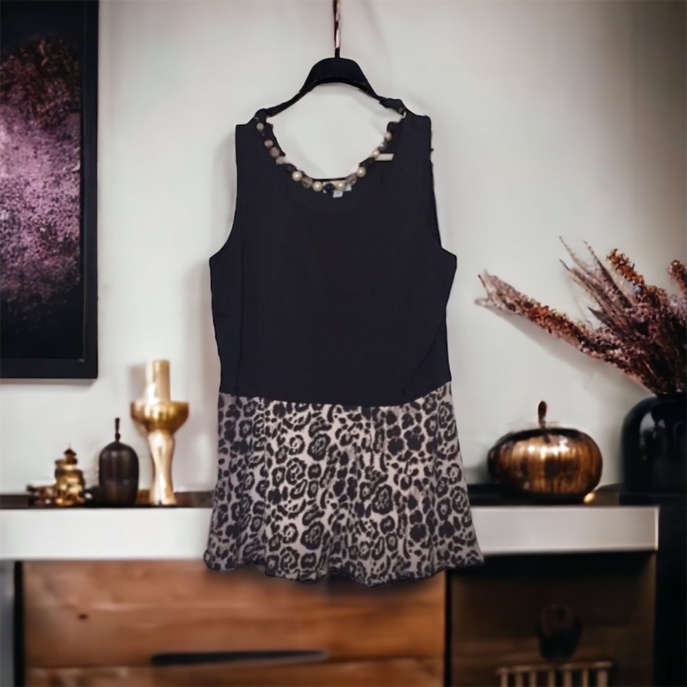 🖤KATHLEEN KIRKWOOD Sleeveless Top w/ Cheetah Print Peplum🖤